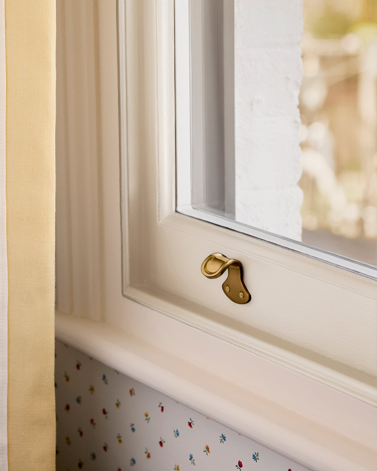 Tay Sash Window Lift, Aged Brass