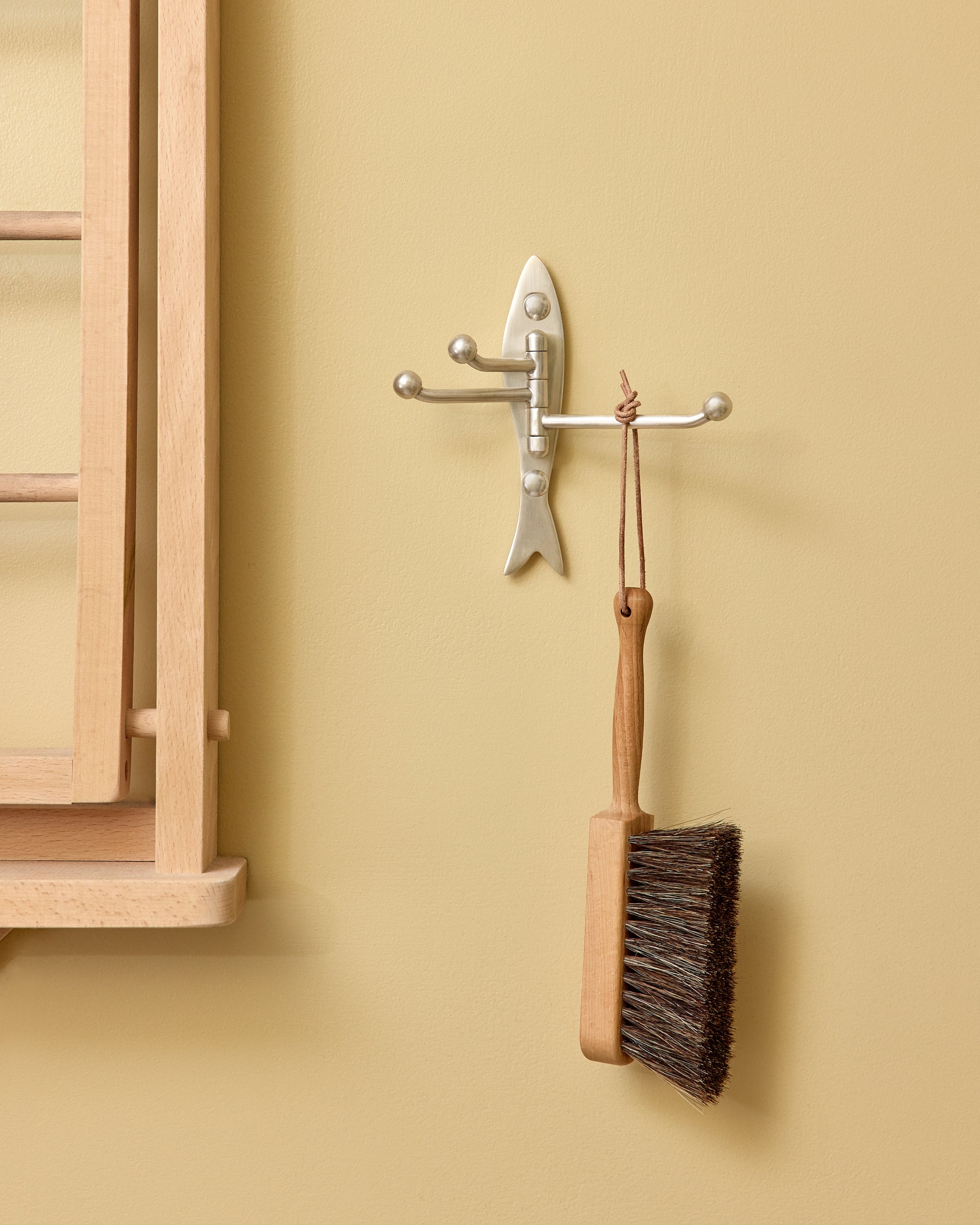 Fish Swing Arm Hook, Brushed Nickel