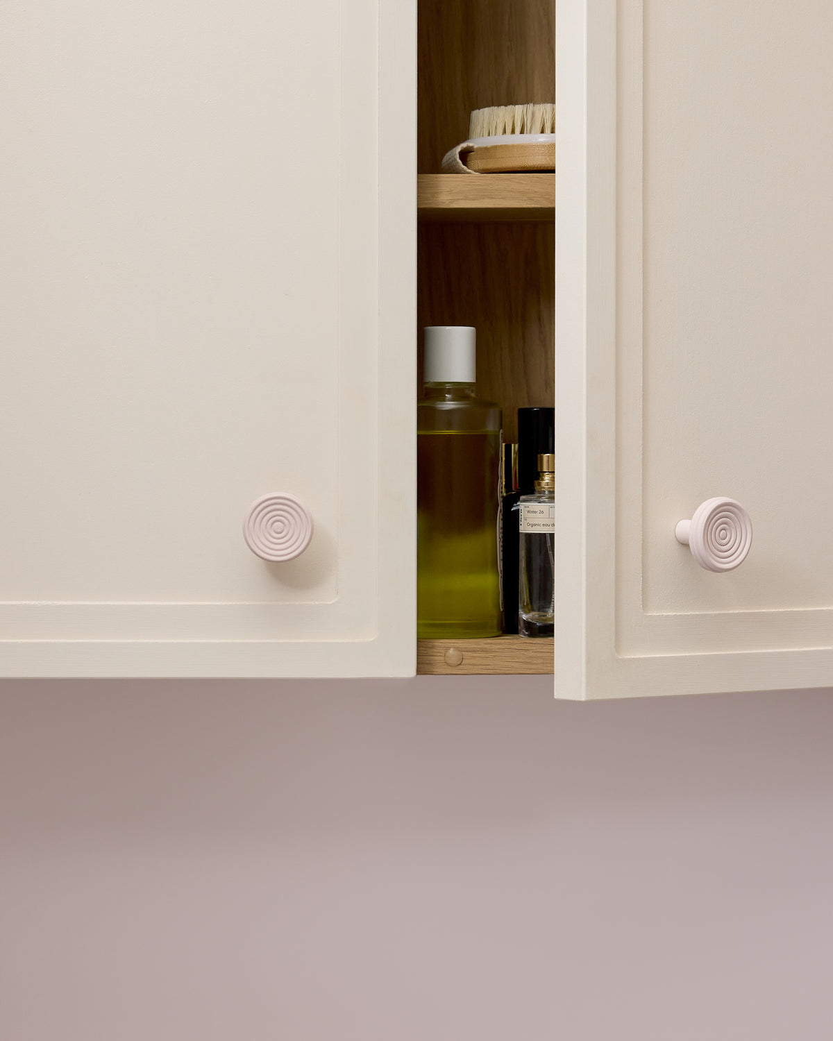 Ripple Knob, Paintable