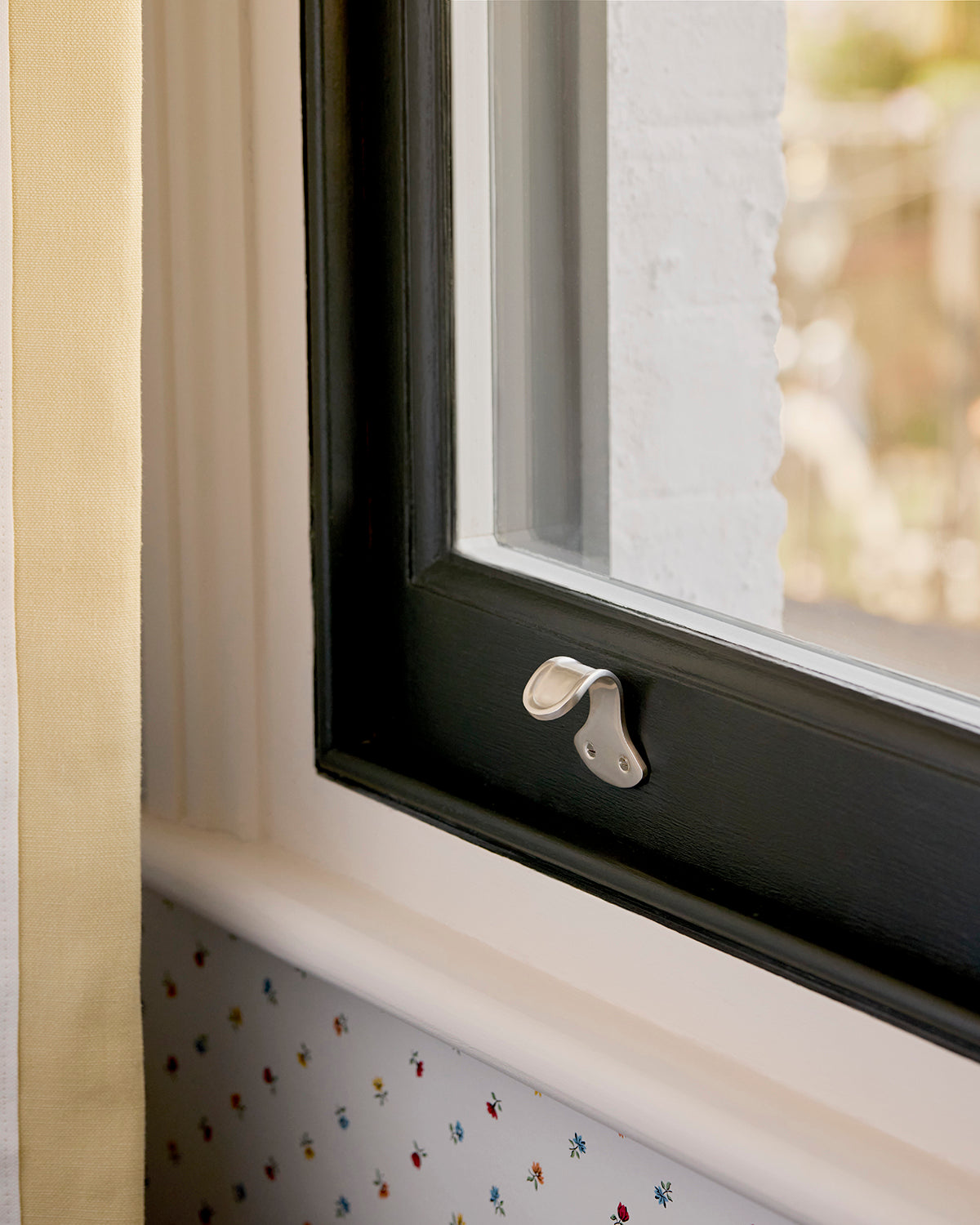 Tay Sash Window Lift, Brushed Nickel