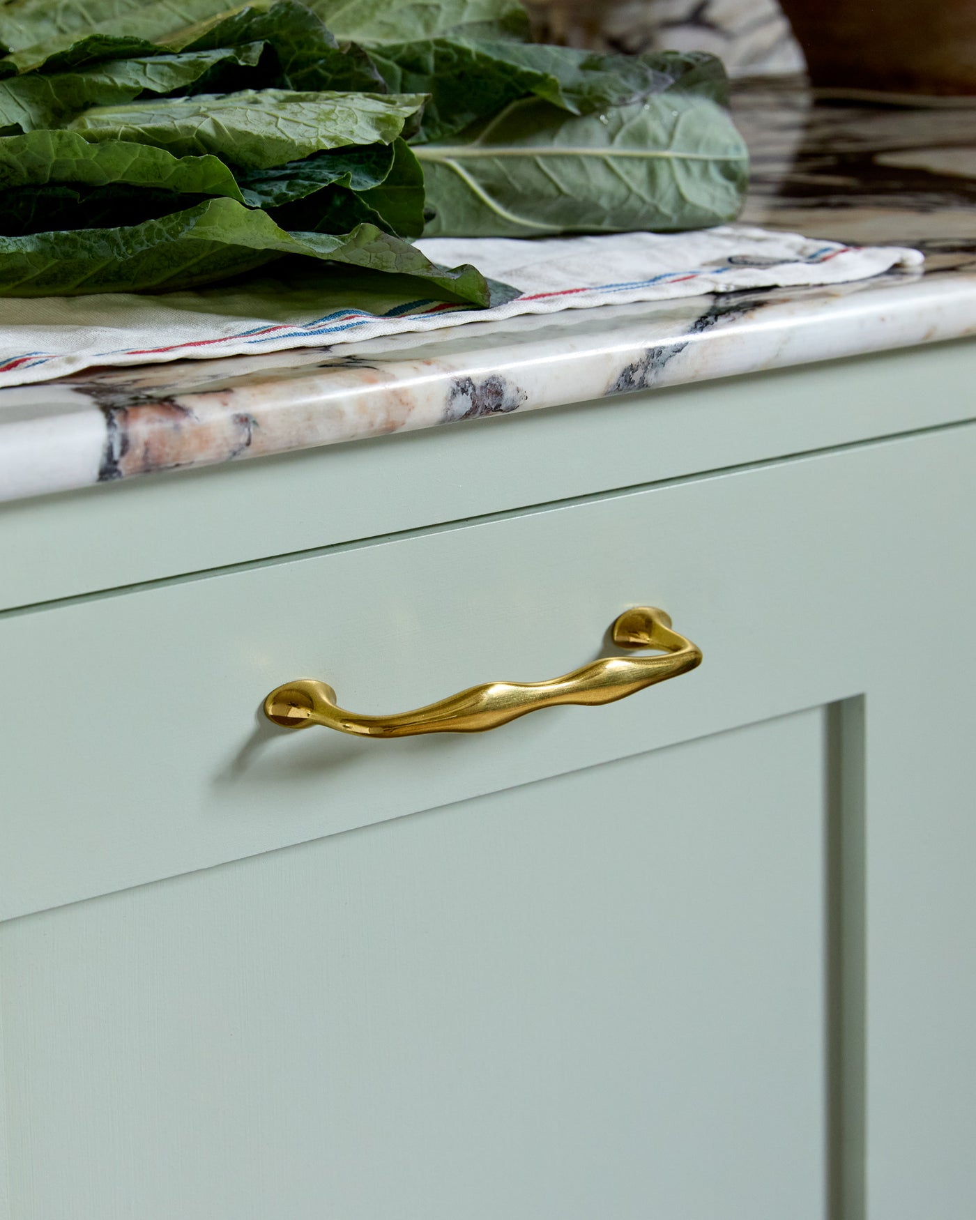 Wave Handle, Aged Brass – MG&Co.