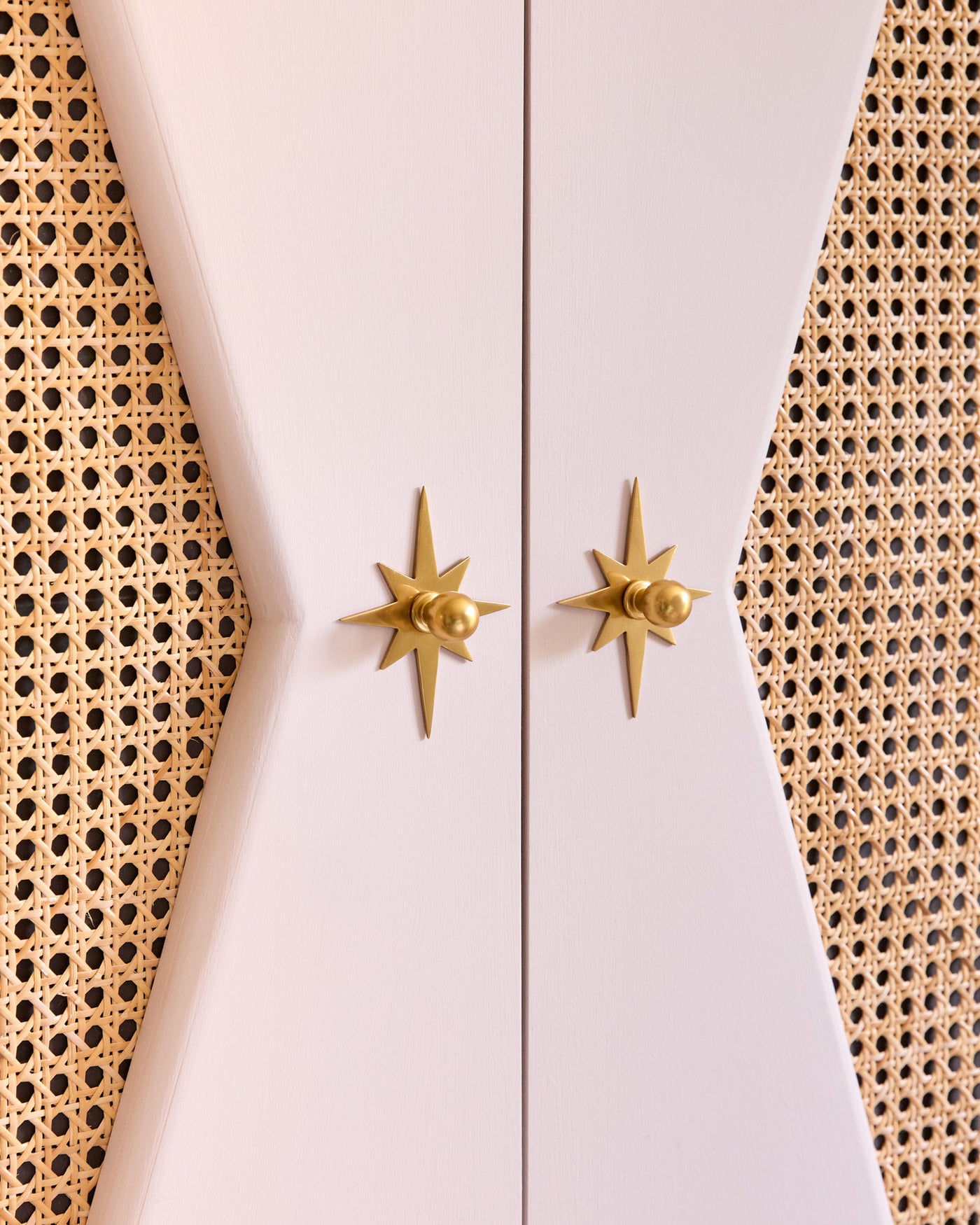 Star Backplate, Aged Brass – MG&Co.