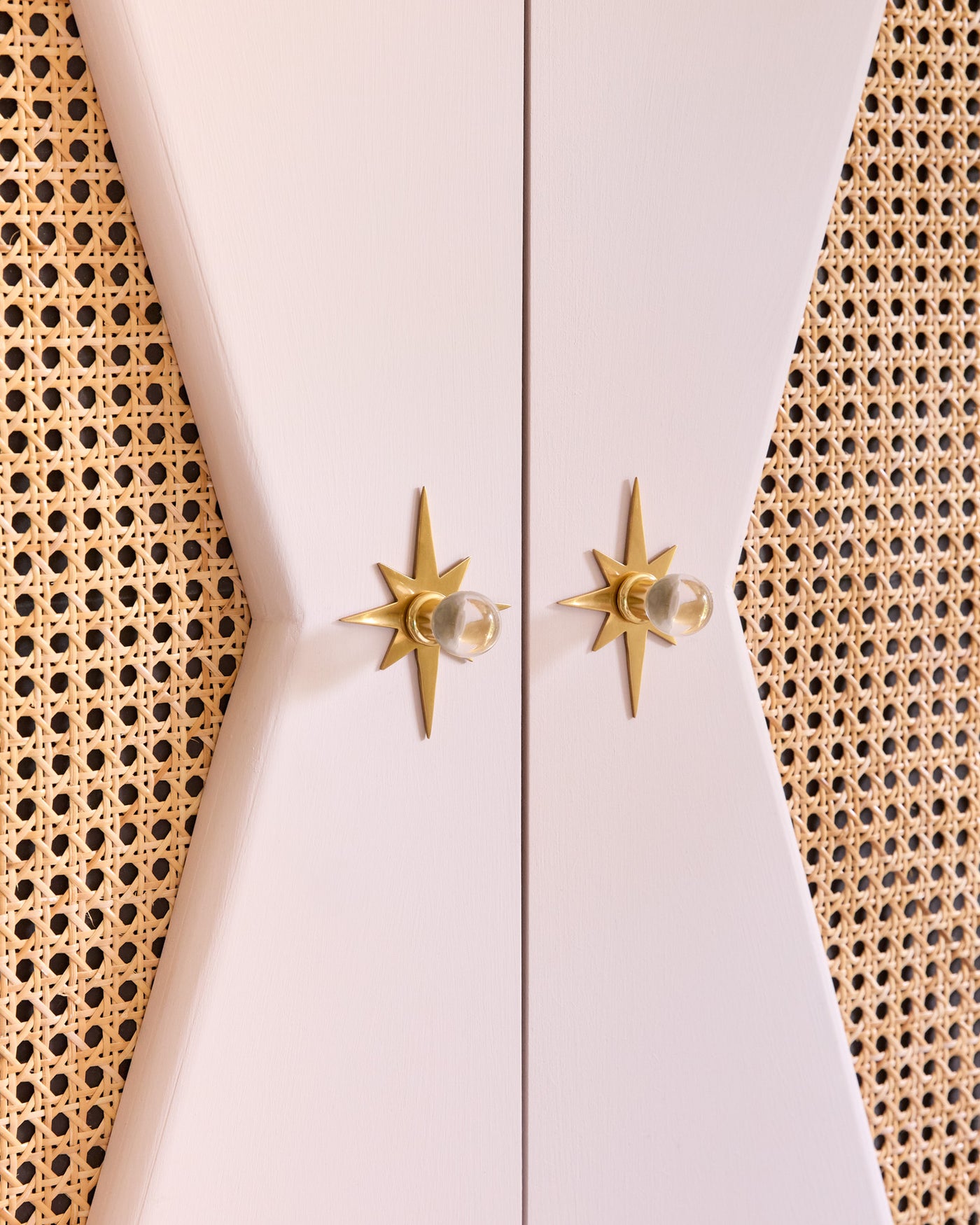 Star Backplate, Aged Brass – MG&Co.