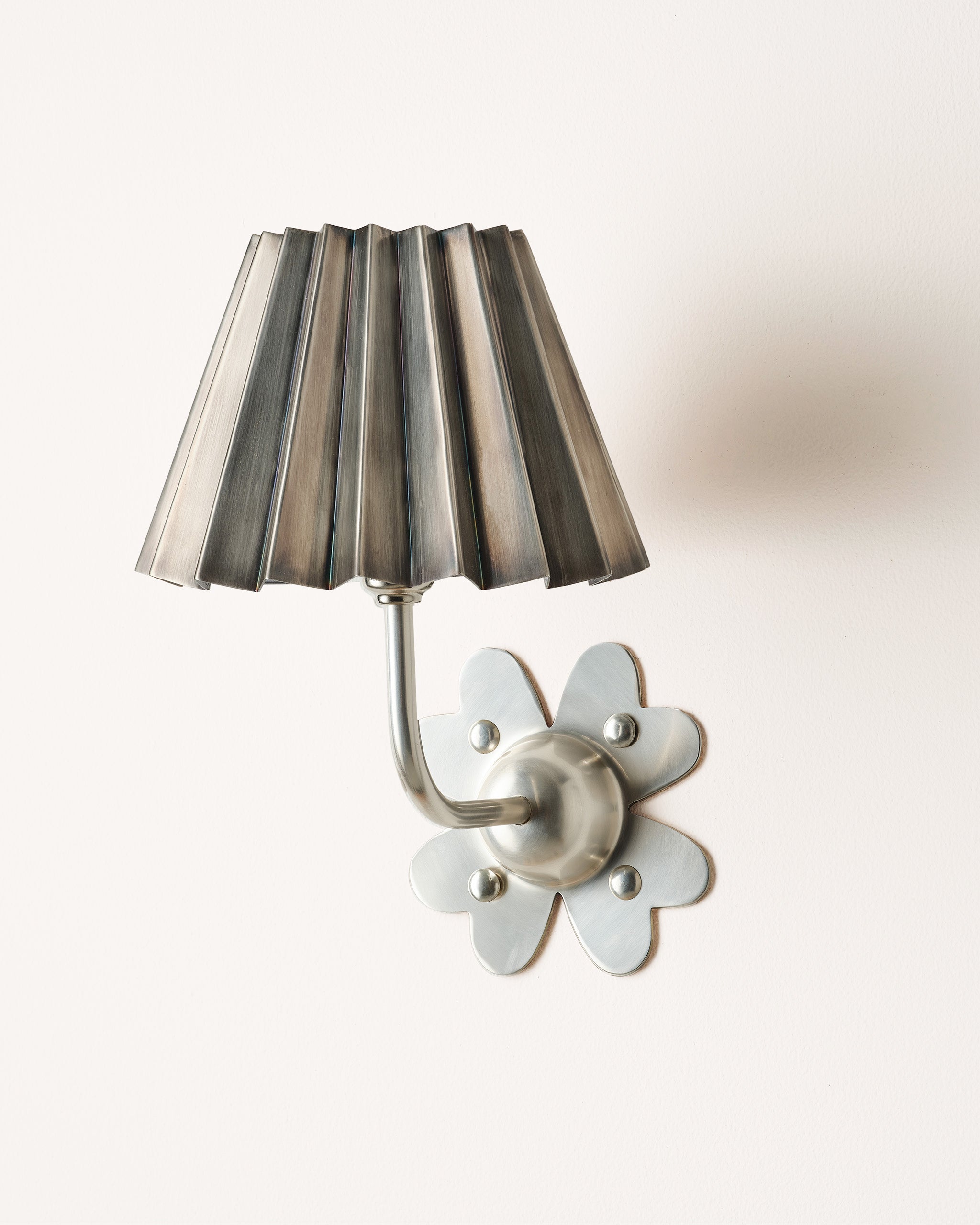 Clover Wall Light, Brushed Silver
