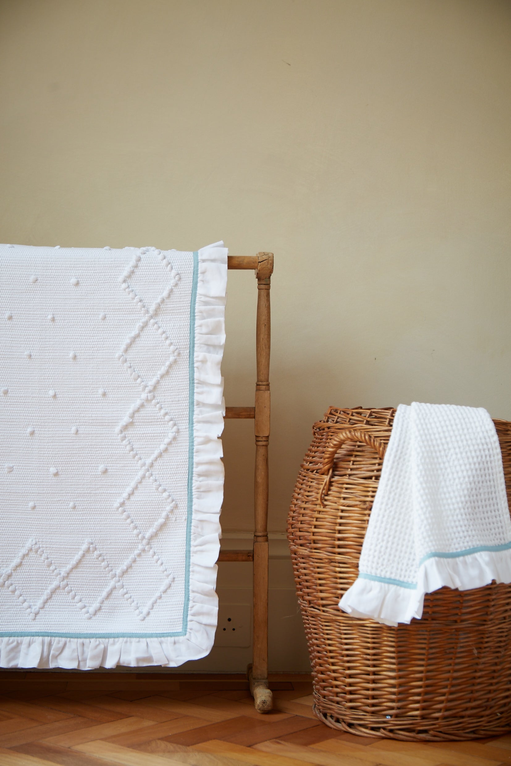Jumbo Linen Frill Bathmat, Sky Blue